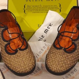 Bernie Mev Rigged Connect Shoes, Size 37 NEW IN BOX